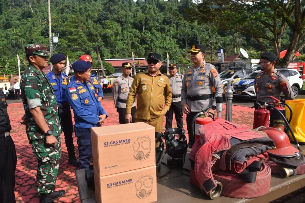 Antisipasi Karhutla, Polres Morowali Utara Gelar Apel Siaga Serentak dan Cek Alat Pemadam